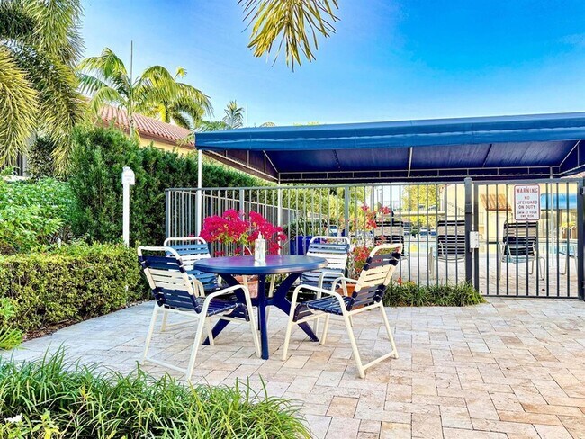 Building Photo - 10678 Ocean Palm Way