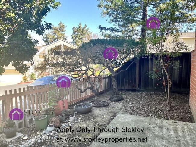 Building Photo - 1412 Kinross Ct