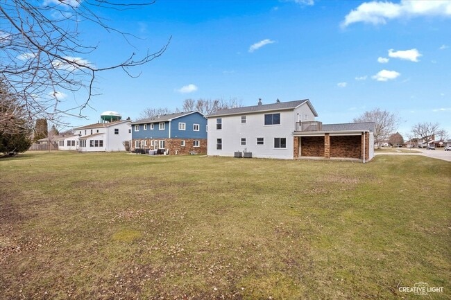 Building Photo - 1641 Park Ave