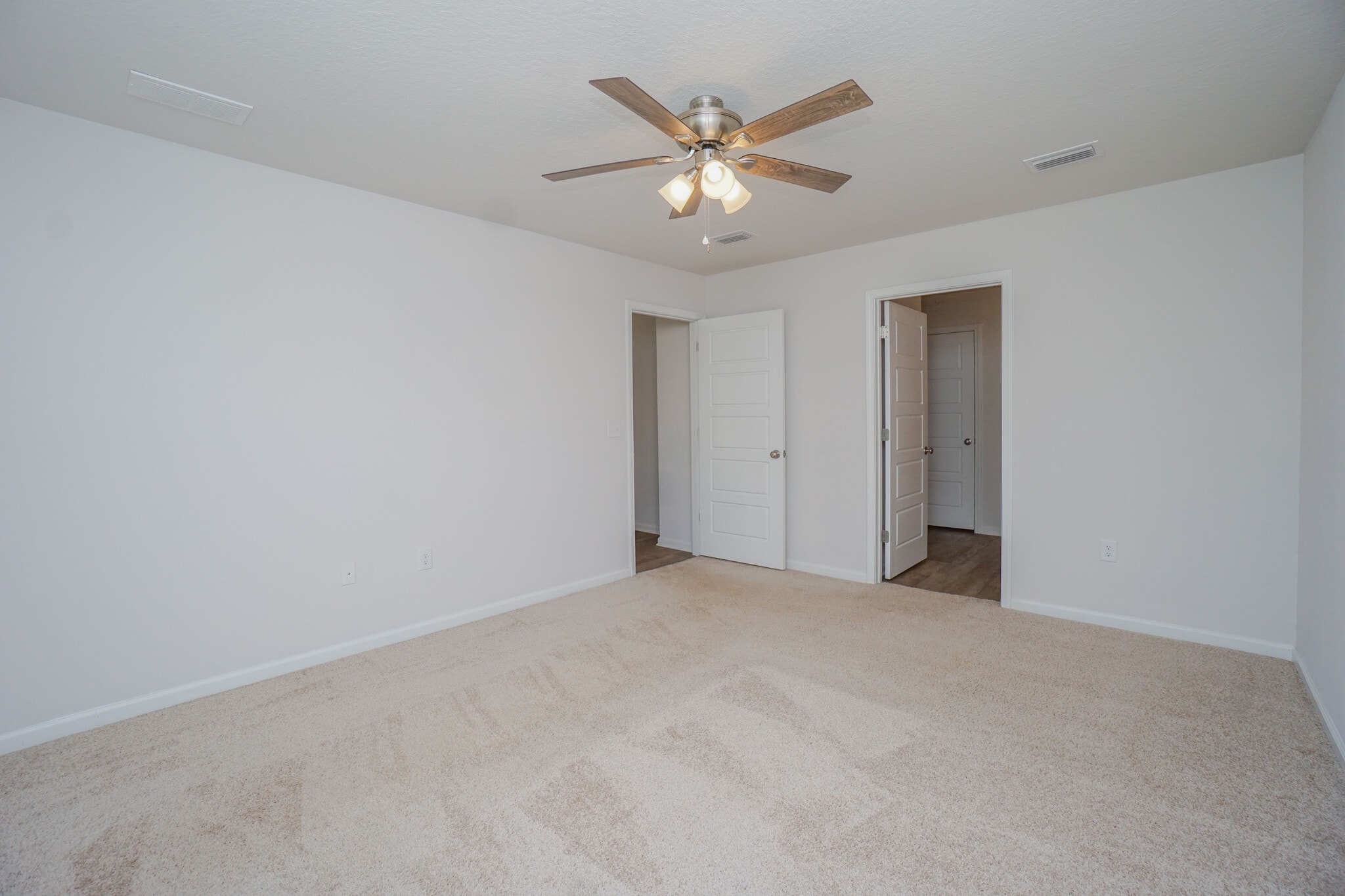 Building Photo - 2379 Kirkwood Dr