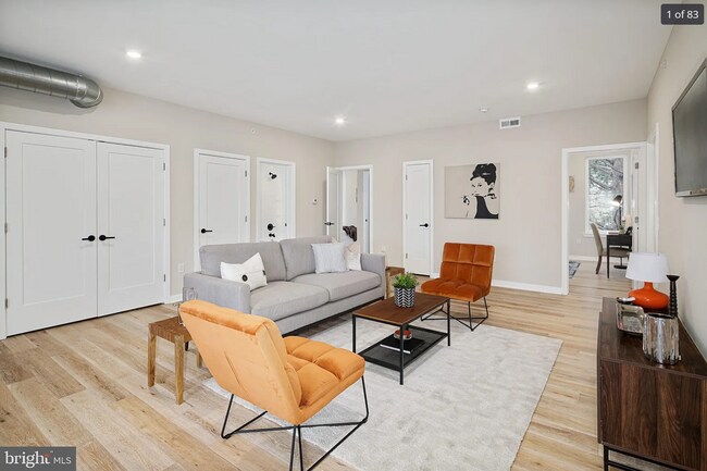 Building Photo - 3712 Midvale Ave