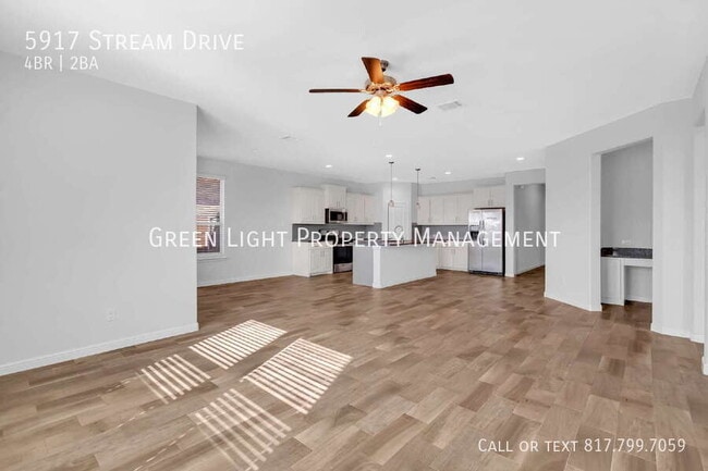 Building Photo - 5917 Stream Dr