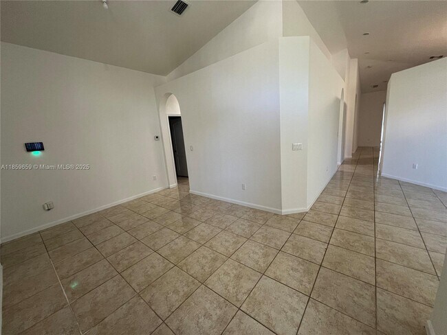 Building Photo - 2217 NE 41st Ave