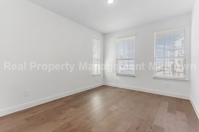 Building Photo - Live Elevated in the Heart of Viridian – S...