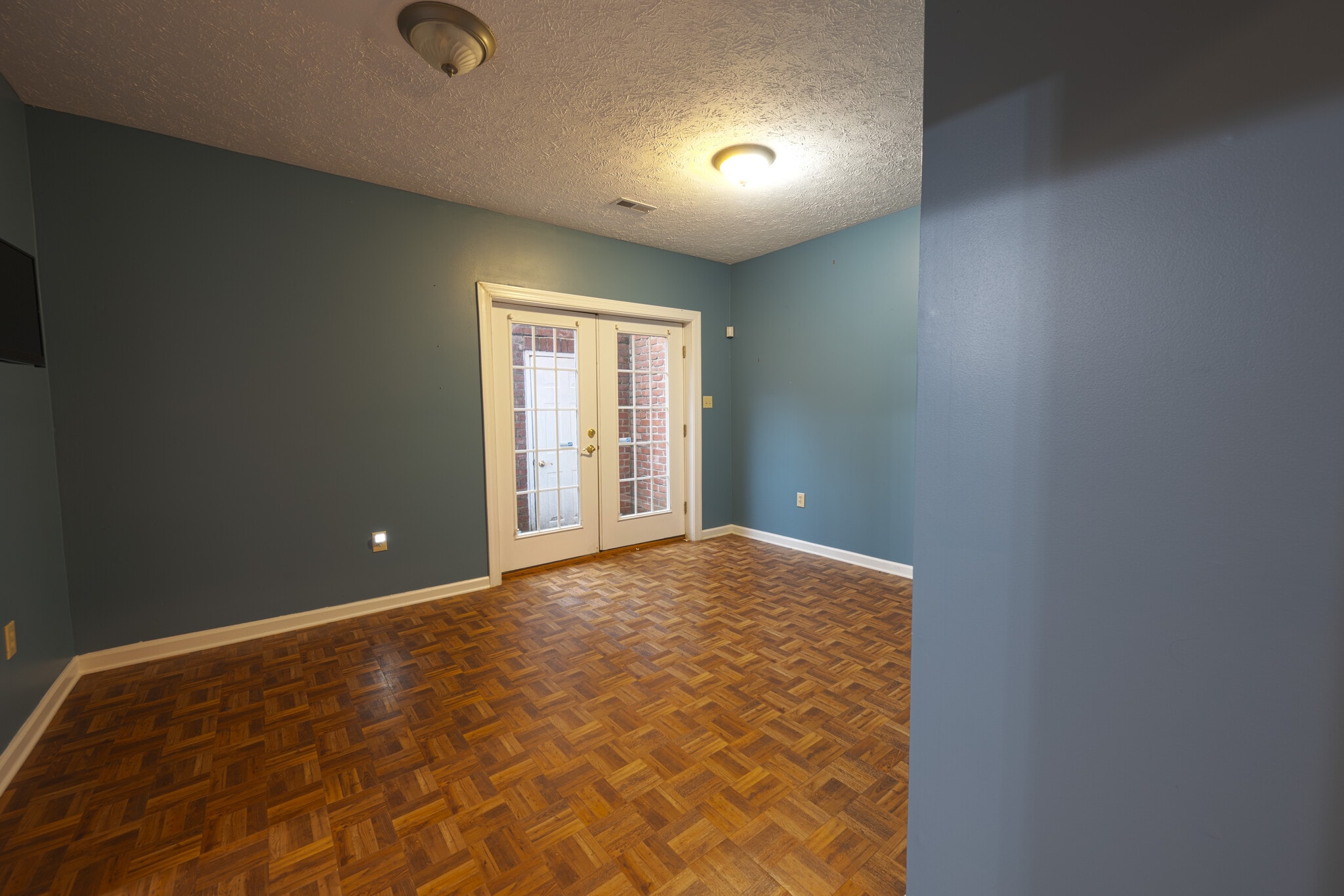 Basement Room 3 / Up to Pool - 1495 Merrimans Ln