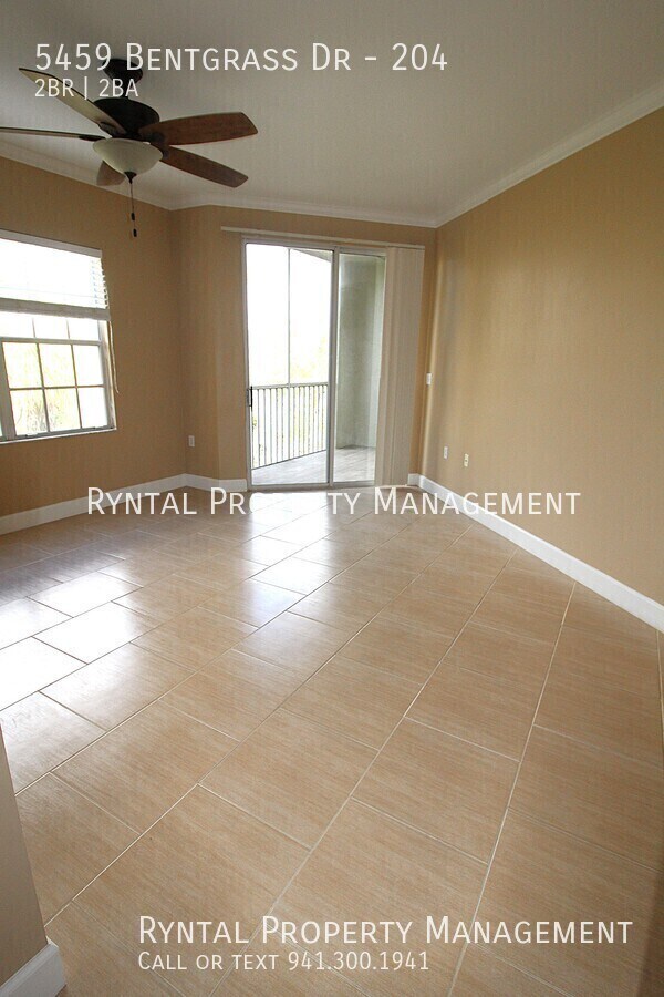 Building Photo - 5459 Bentgrass Dr
