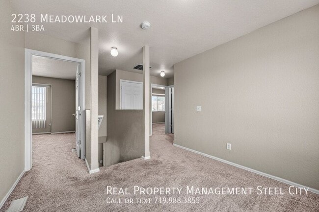 Building Photo - 2238 Meadowlark Ln