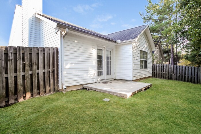 Building Photo - 66 W Killian Station Ct