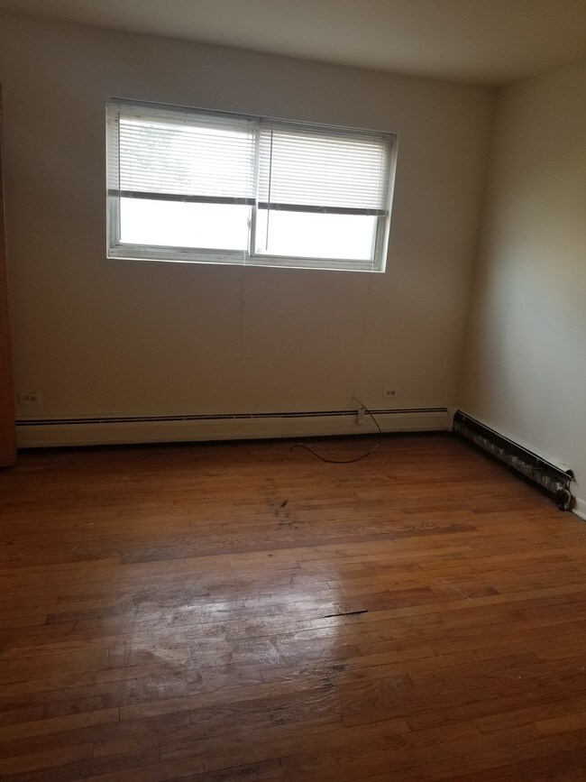 6445 S Cottage Grove Ave 6445 S Cottage Grove Ave Chicago IL 60637