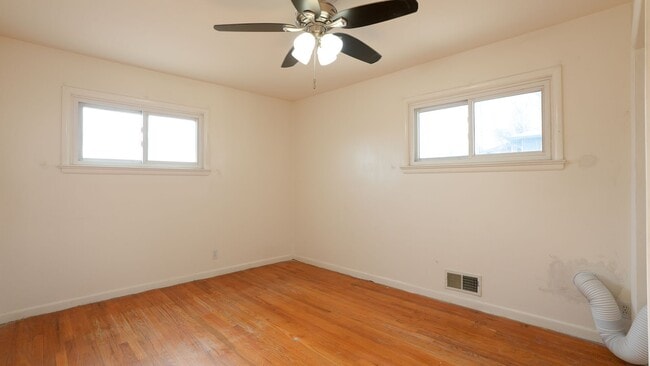 Building Photo - Comfort & Convenience: 3BR Home with Garage, RV Parking, and Flex Room