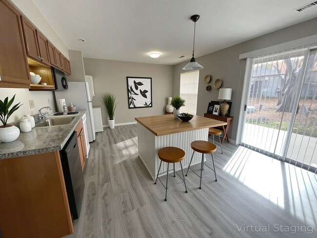 Primary Photo - Nice 1 Bedroom 1 Bath Unfurnished Condo Newly Renovated