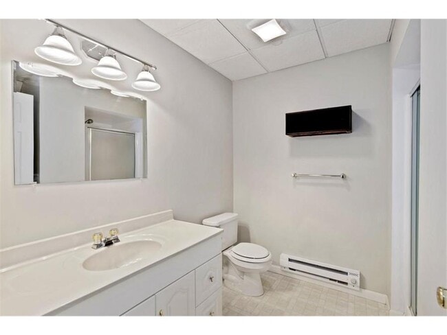 Building Photo - 7140 Willow View Cove