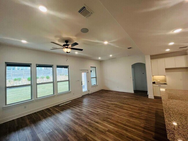 Building Photo - 3405 Charade Dr