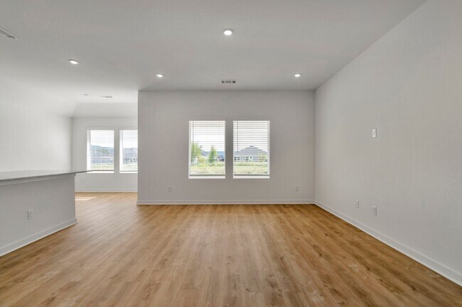 Building Photo - Brand-New 3 Bedroom Home in Prairie Grove! Move-in Ready!