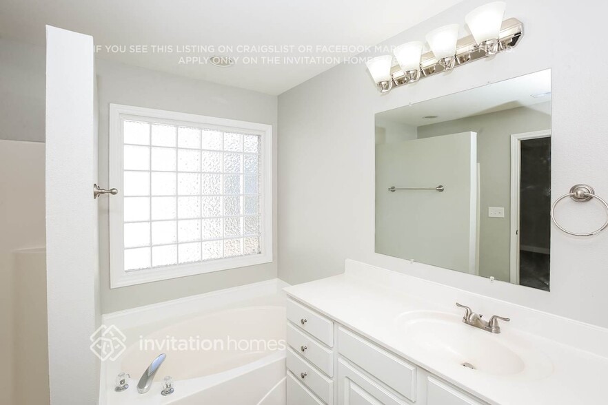 Building Photo - 4705 Waterbell Ln