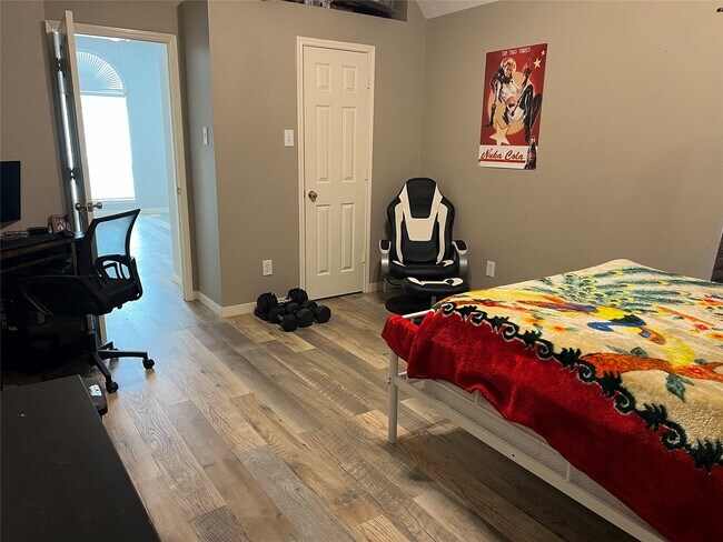 Building Photo - 14526 Grove Estates Ln