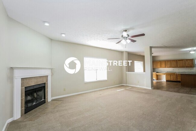Building Photo - 4 Bedroom Pet-Friendly Home in Indianapoli...