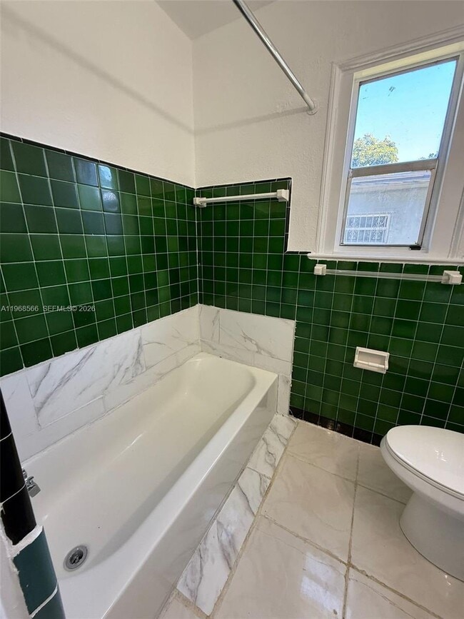 Building Photo - 156 NE 77th St