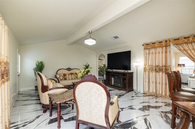 Building Photo - 22526 Threefold Ridge Dr