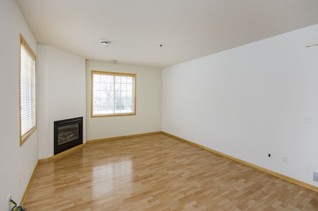 Building Photo - 6221 30th Ave NW