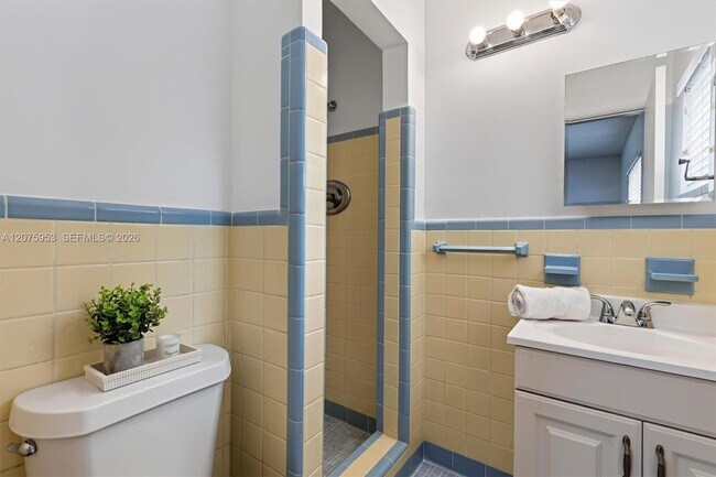 Building Photo - 6629 SW 65th St