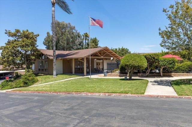 Building Photo - 1930 Fairway Cir Dr