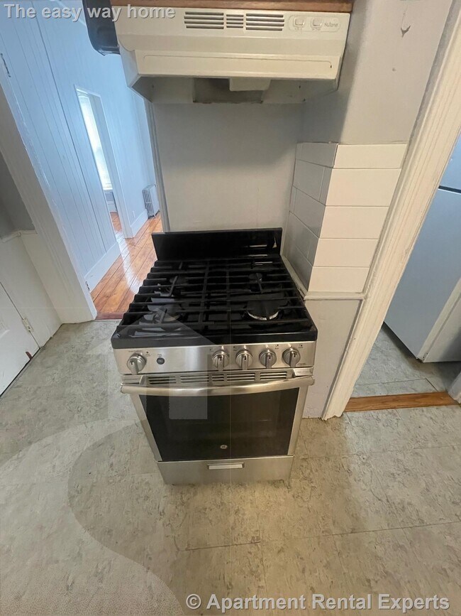 Building Photo - 57 Summer St