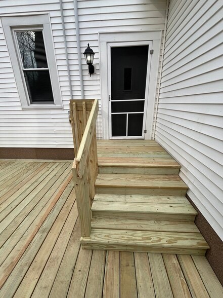 Building Photo - 100 Dixon Ave