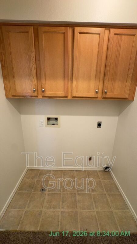 Building Photo - 1827 E Cambridge Ct