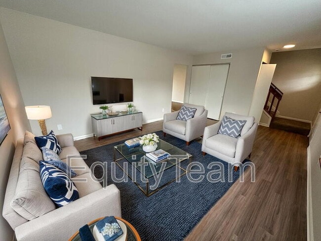 Building Photo - 2301 Old State Rte 32