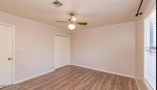 Building Photo - 136 Tison Rd