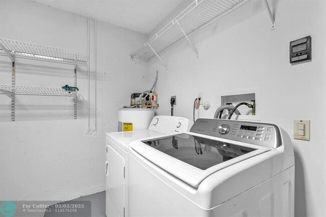 Building Photo - 1801 SW 120th Terrace