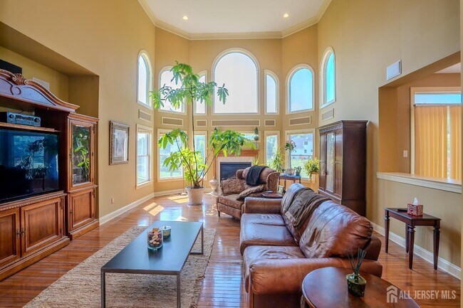 Building Photo - 19 Meadowlark Dr