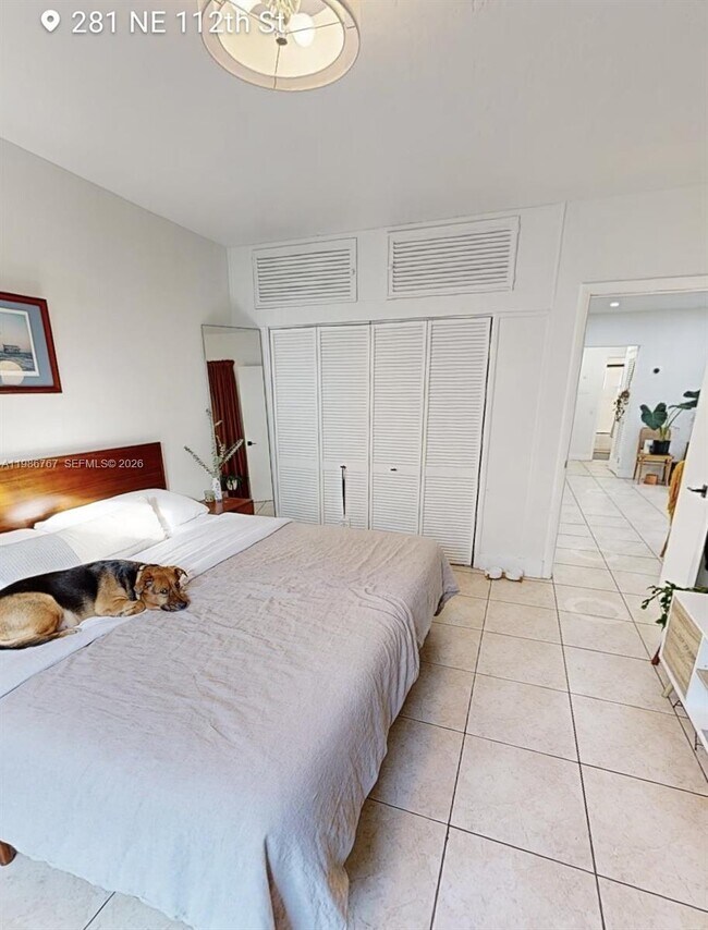 Building Photo - Northeast 112th Street, Miami, FL 33161 - 3 BR 2 BA single-family home