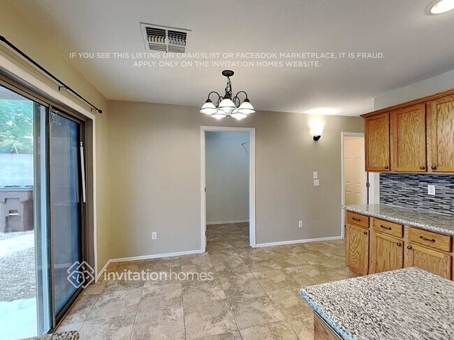 Building Photo - 1875 E Renegade Trail