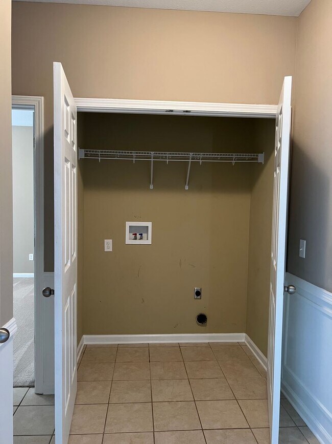 Building Photo - 183 Co Rd 739