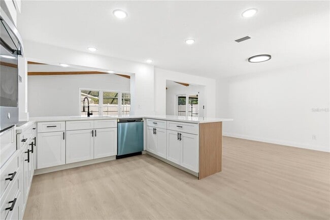 Building Photo - 1985 Japonica Rd