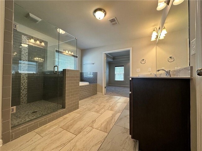 Building Photo - 3253 Cavendish Ct NE
