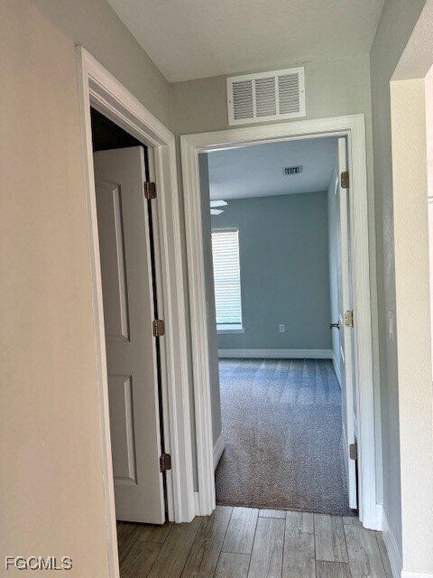 Building Photo - 606 NE 16th Terrace