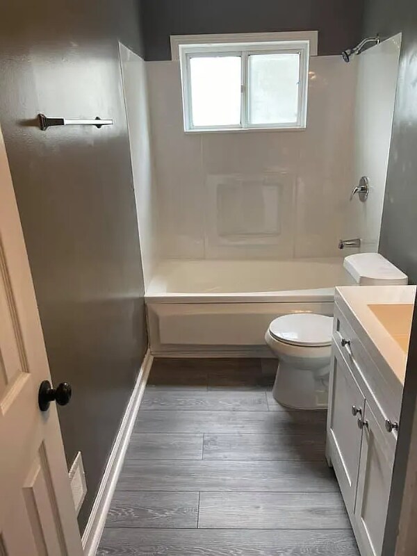 Building Photo - 20270 Hollywood St