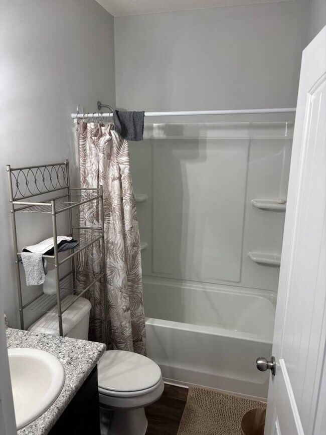 Building Photo - 543 Rutledge Dr