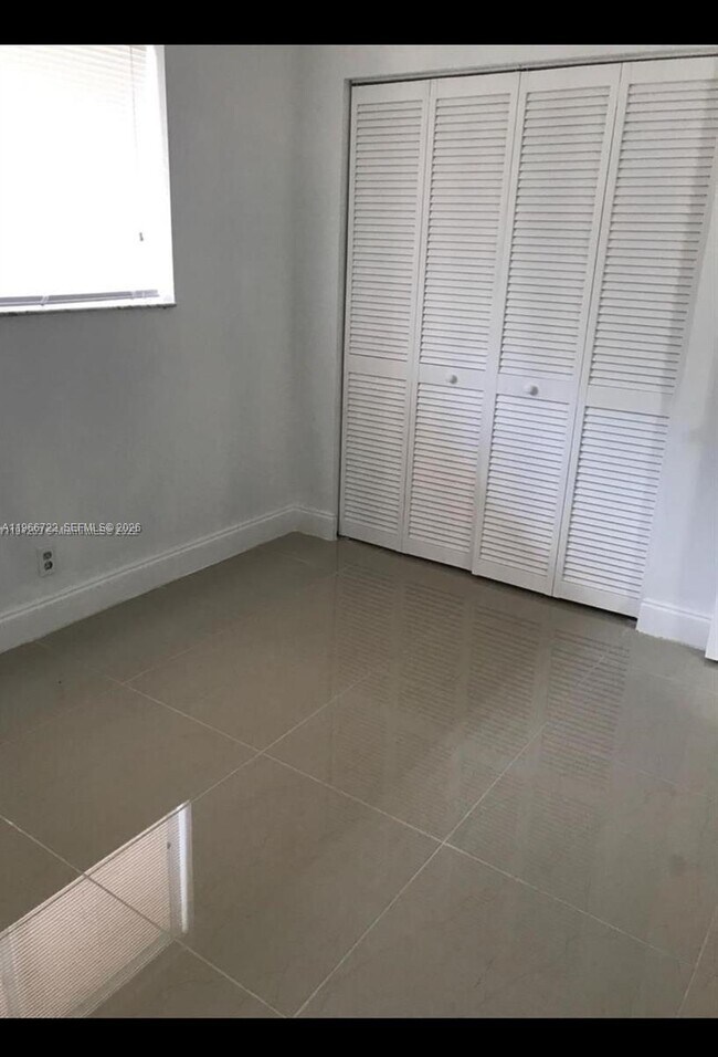 Building Photo - 8730 N Sherman Cir