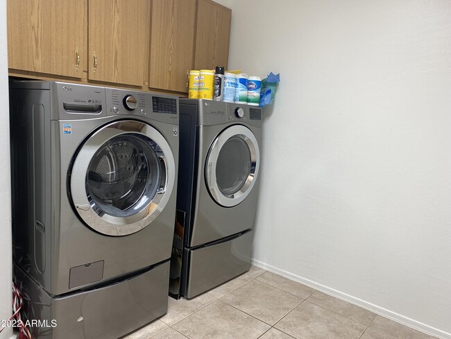 Building Photo - 27822 N 47th St