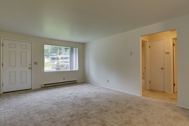 Building Photo - 830 SW 6th Ave