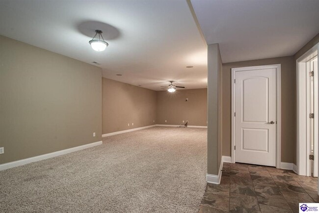 Building Photo - 120 Calumet Loop