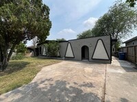 Building Photo - 3309 Mahan Dr