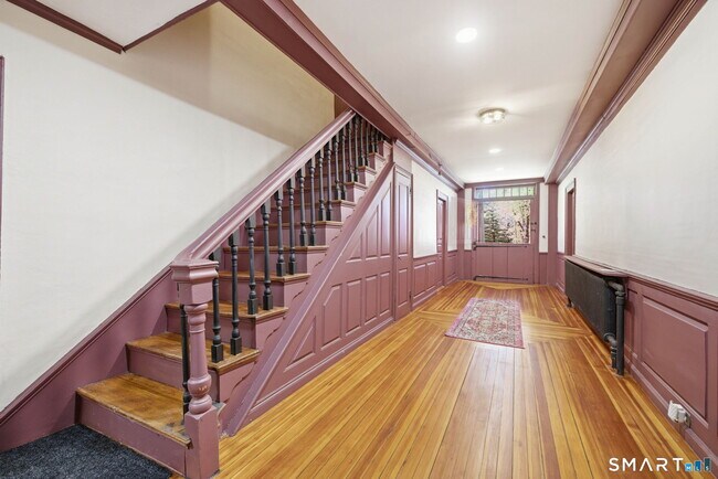 Building Photo - 883 Worthington Ridge