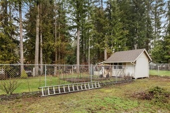 Garden Area with storage shed - 8491 Cimarron Way