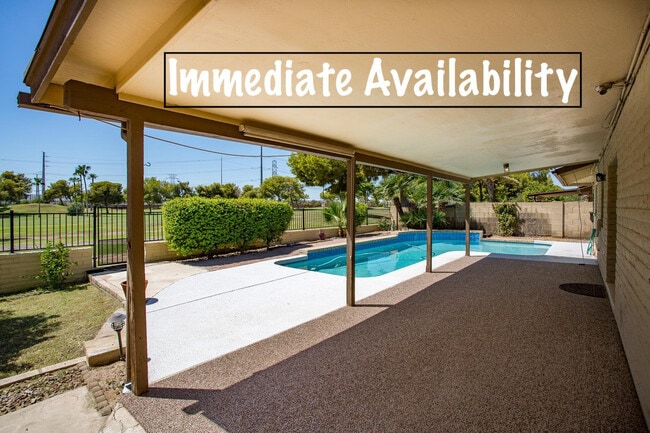 Building Photo - 7232 S La Rosa Dr