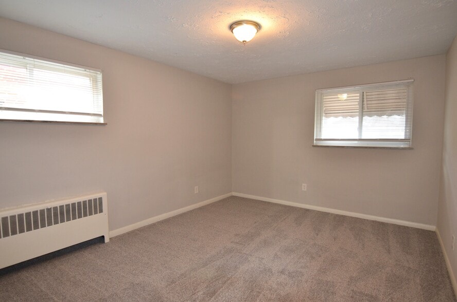 Building Photo - 6420 Fairhurst Ave